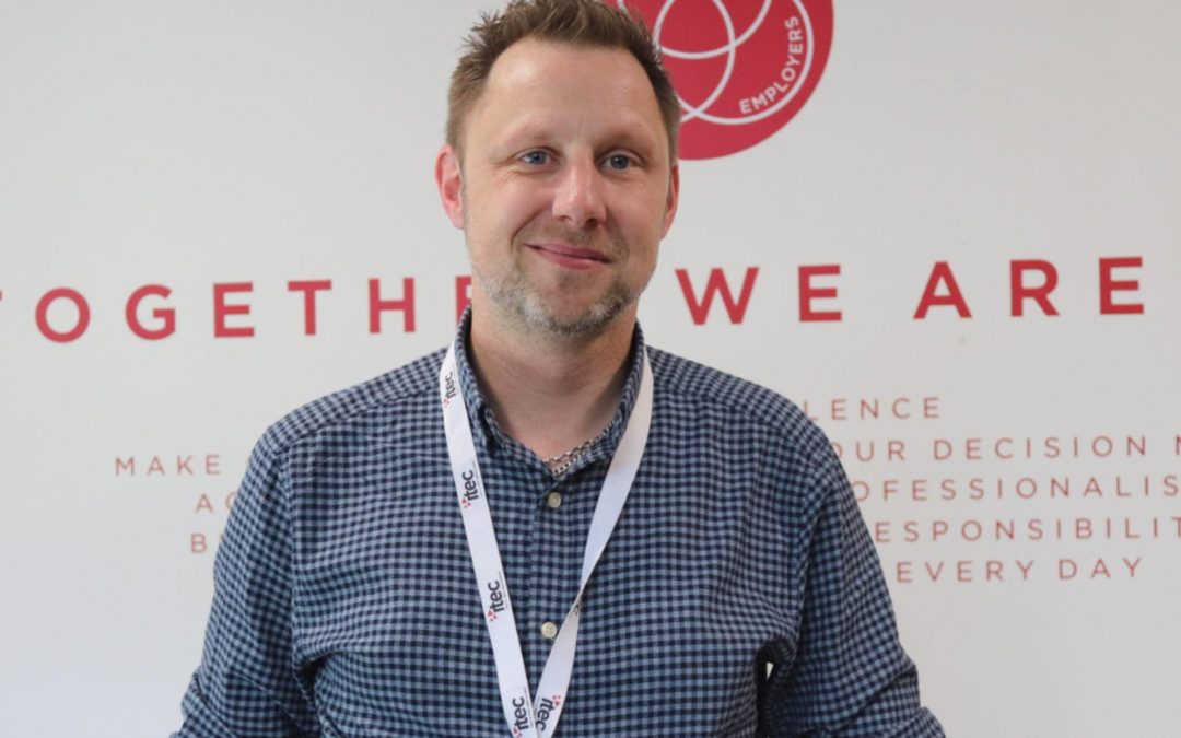 Dewi Richards-Darch X Itec