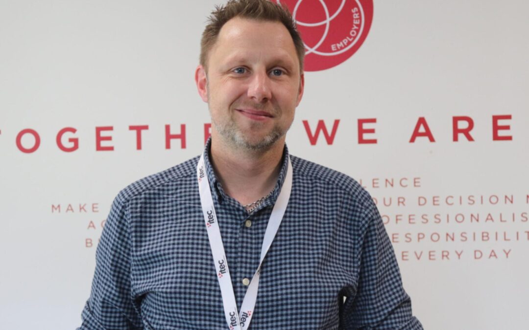 Dewi Richards-Darch @ Itec